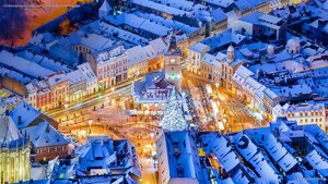Christmas market in the main square of Braşov, Romania