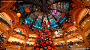 Christmas tree of the Galeries Lafayette in Paris, France