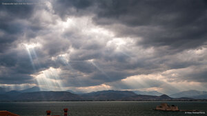 Crepuscular rays over the Saronic Gulf, Greece