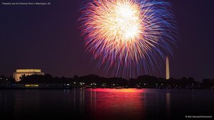 Fireworks over the Potomac River in Washington, DC
