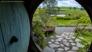 Hobbit-hole in Hobbiton Movie Set, Waikato, New Zealand