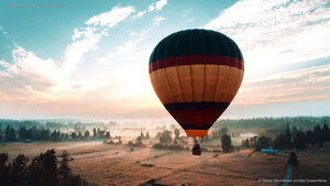 Hot air balloon over Auburn, Washington