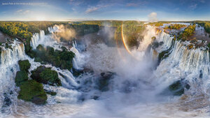 Iguazu Falls at the border of Argentina and Brazil