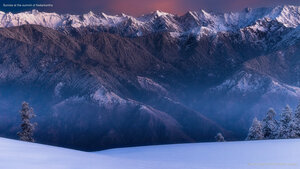 Sunrise at the summit of Kedarkantha