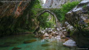 Puente de la Jaya, Rio Cares, Picos de Europa, Asturias, España