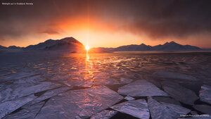 Midnight sun in Svalbard, Norway