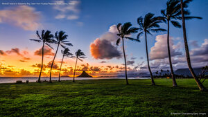 Mokoli'I Island in Kaneohe Bay, seen from Kualoa Regional Park, Oahu, Hawaii