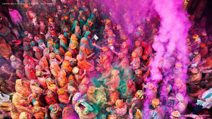 Lathmar Holi in Nandgaon and Barsana, Uttar Pradesh