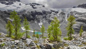 Ouzel Lake in North Cascades National Park, Washington state
