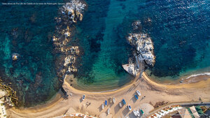 Vista aérea de Port Bo de Calella en la costa de Palafrugell, Gerona, Cataluña, España