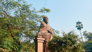 Statue of Rabindranath Tagore at Rabindra Sarobar, West Bengal