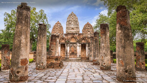 Wat Sri Sawai in Sukhothai Historical Park, Thailand