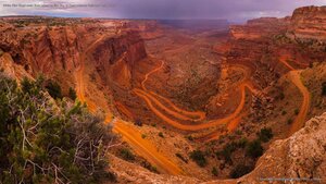 White Rim Road seen from Island in the Sky in Canyonlands National Park, Utah